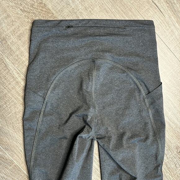 LULULEMON Gray Crop Leggings Zipper Pouch Side Pockets Women’s - Picture 8 of 11
